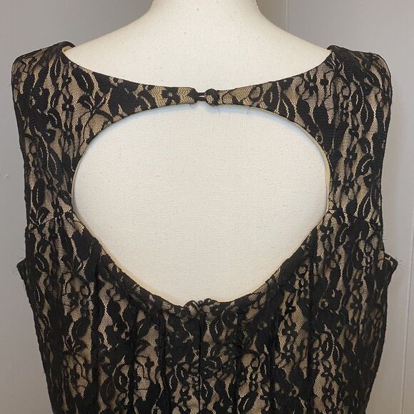 Scarlett Nite Keyhole back Lace Black Dress 18W Beaded Embellishment - Picture 8 of 12
